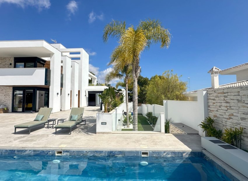 Herverkoop - Villa - Orihuela Costa - Villamartín