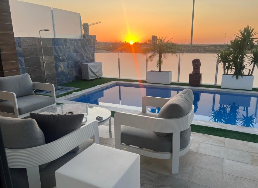Herverkoop - Villa - Orihuela - Entre Naranjos Vistabella Golf