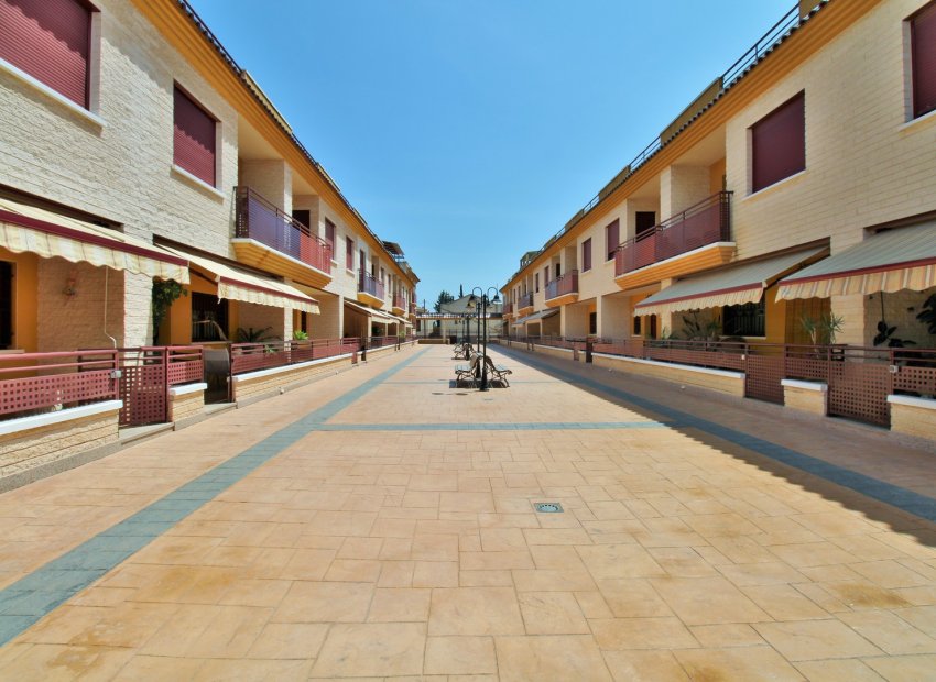 Herverkoop - Villa - Orihuela - Los Desamparados