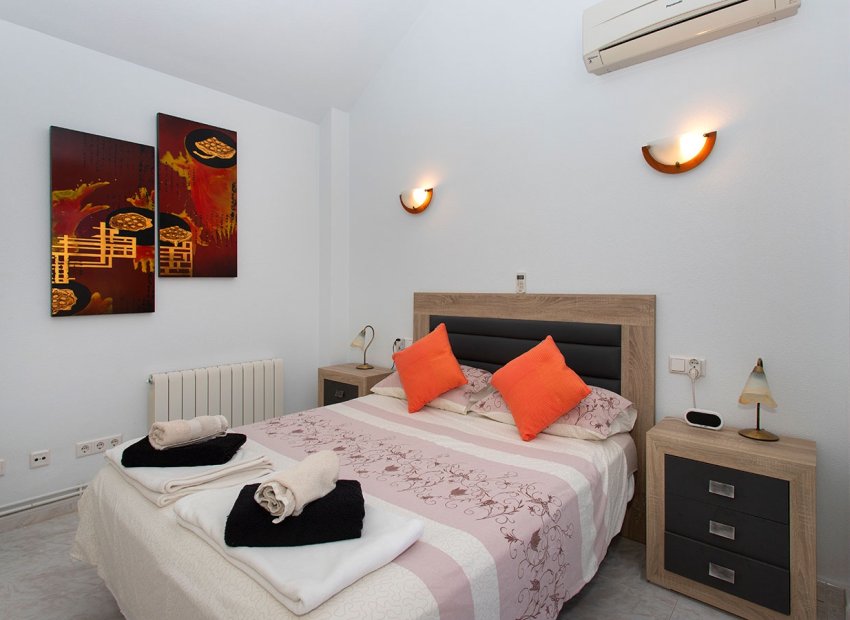 Herverkoop - Villa - Rojales - Pueblo