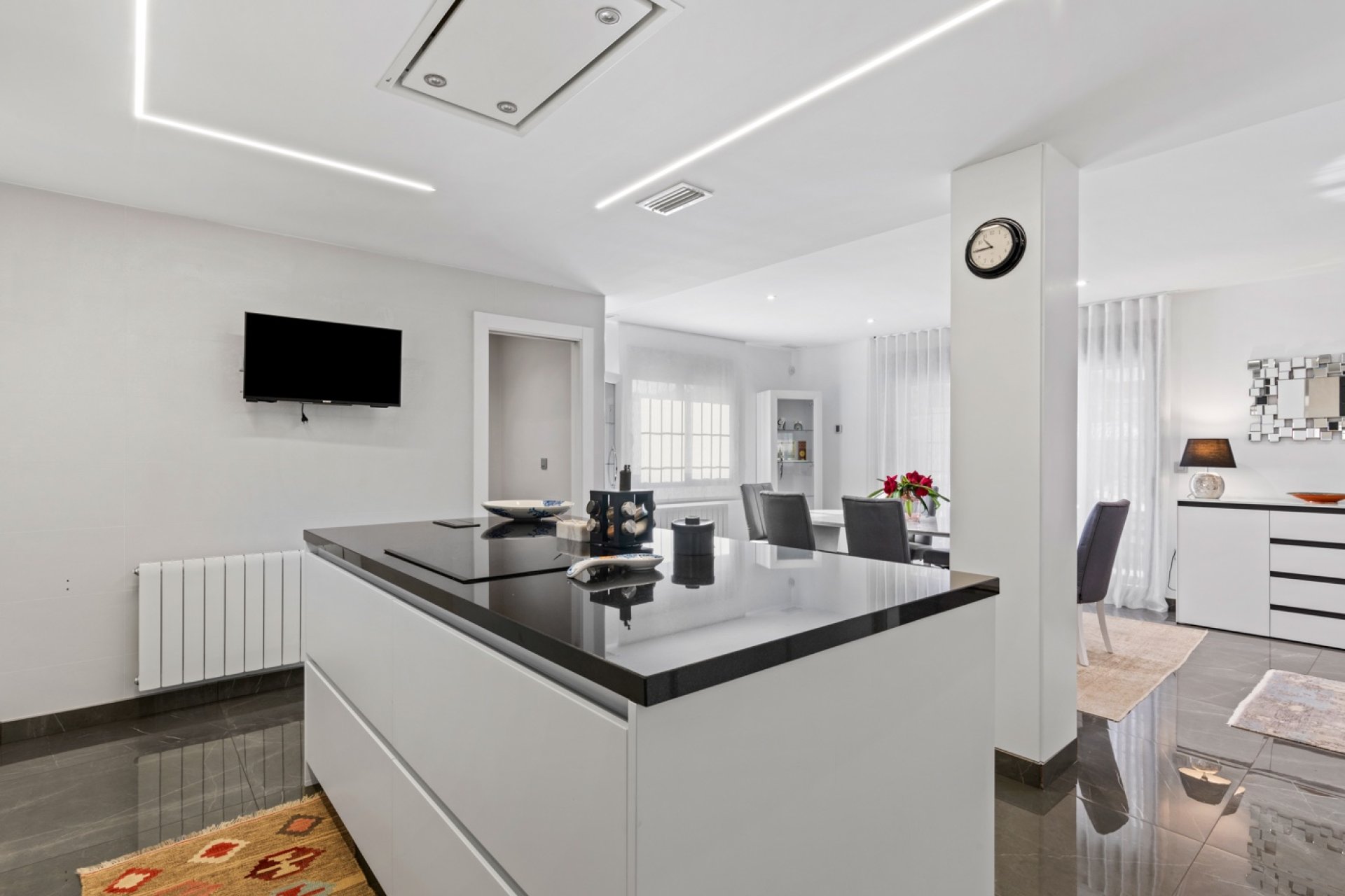 Herverkoop - Villa - San Juan - Frank Espinós