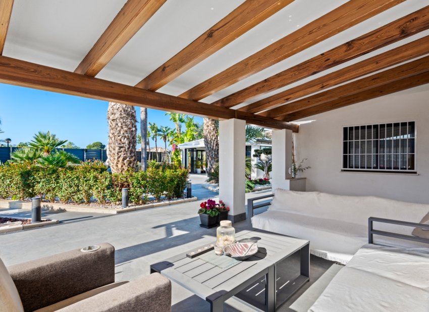 Herverkoop - Villa - San Juan - Frank Espinós