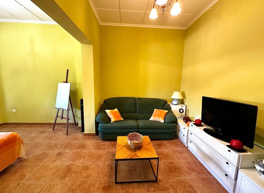 Herverkoop - Villa - San Miguel de Salinas - Ciudad de las comunicaciones