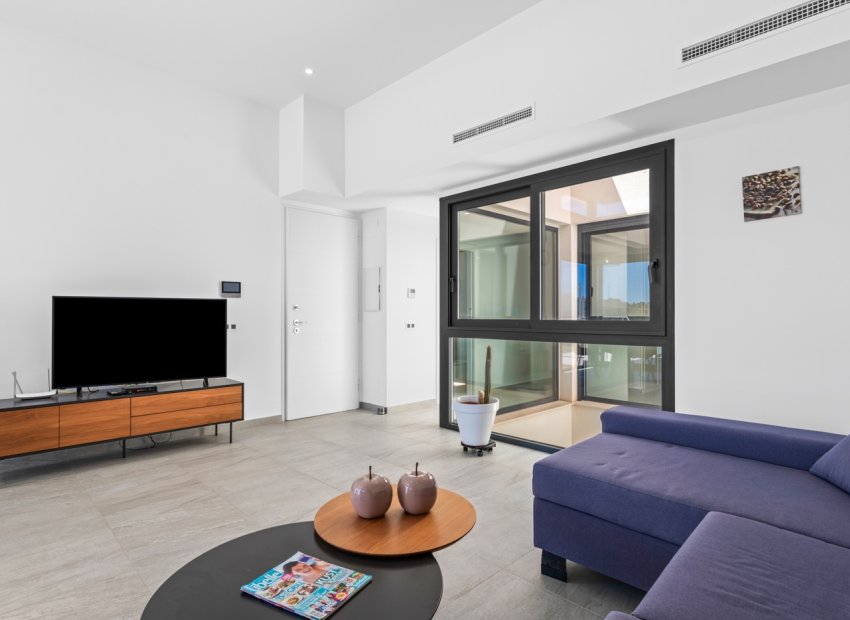 Herverkoop - Villa - San Miguel de Salinas - Costa Blanca South