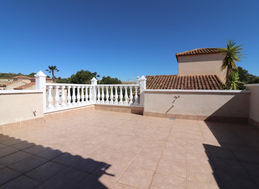 Herverkoop - Villa - San Miguel de Salinas - Lake View Mansions