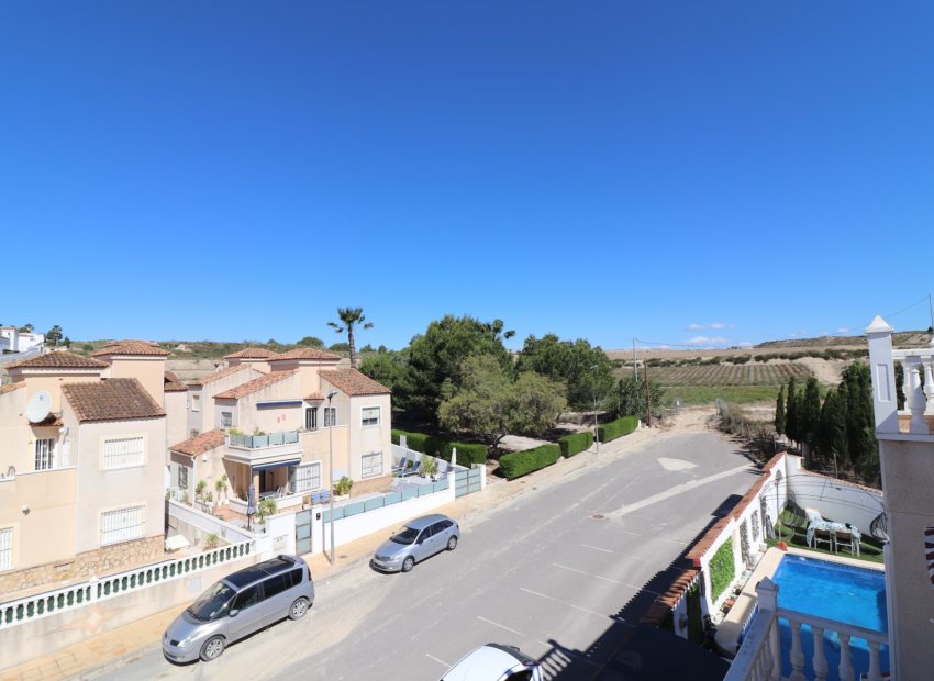 Herverkoop - Villa - San Miguel de Salinas - Lake View Mansions
