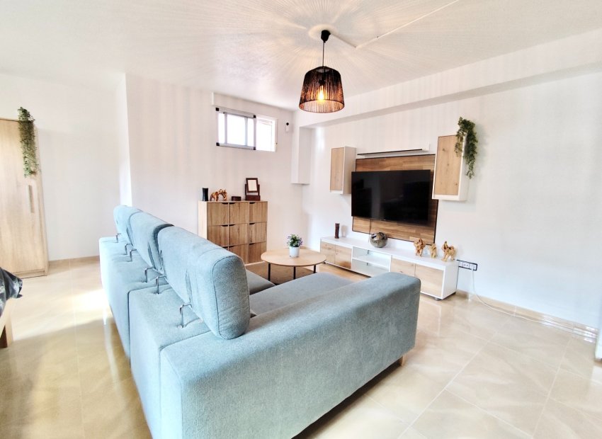 Herverkoop - Villa - San Miguel de Salinas - Urbanizaciones