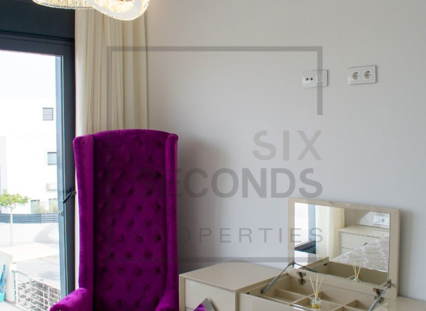 Herverkoop - Villa - San Miguel de Salinas - Urbanizaciones