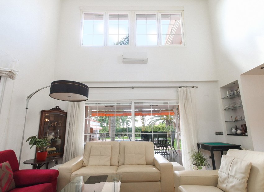 Herverkoop - Villa - San Vicente del Raspeig