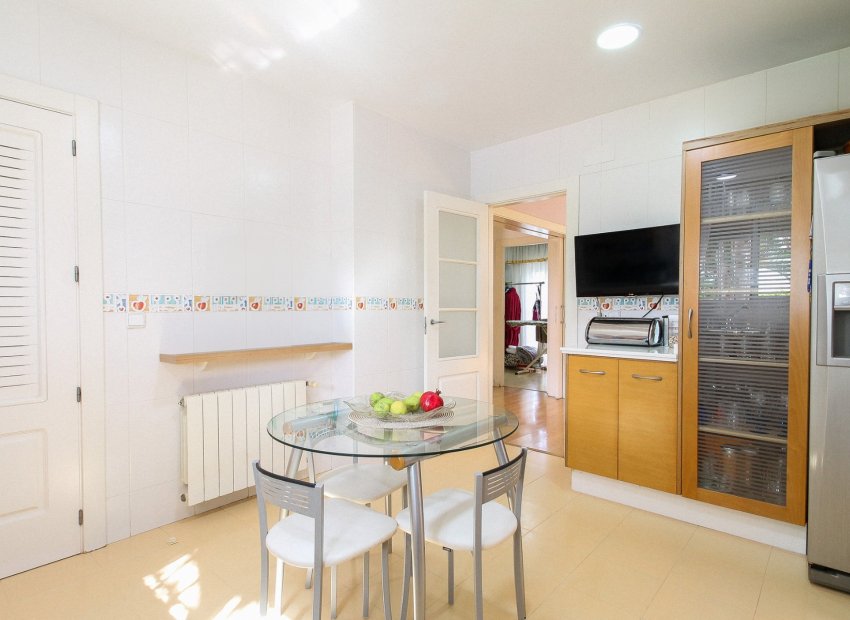 Herverkoop - Villa - San Vicente del Raspeig