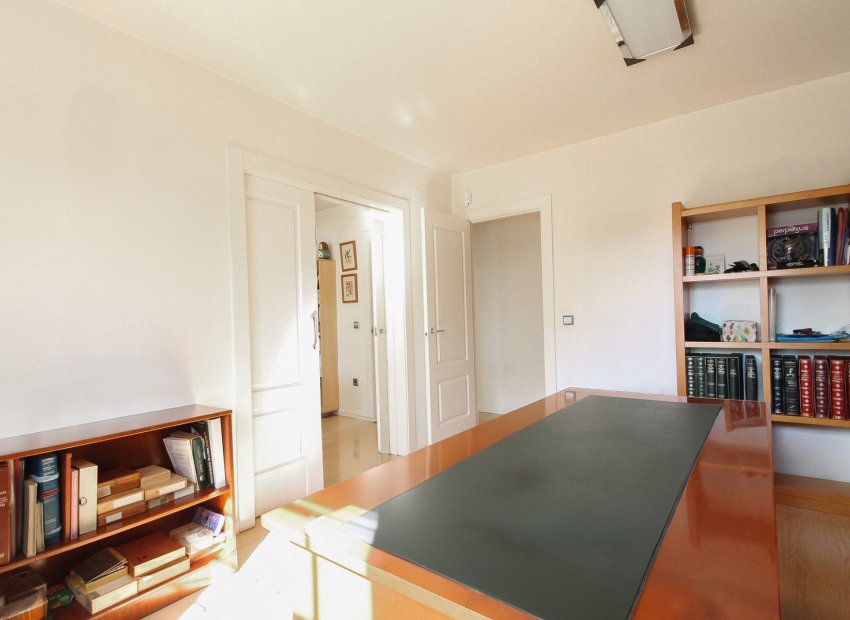 Herverkoop - Villa - San Vicente del Raspeig