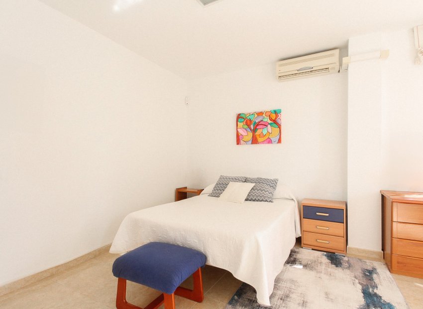 Herverkoop - Villa - San Vicente del Raspeig