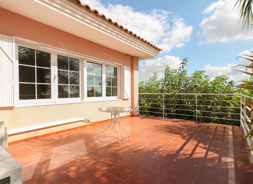 Herverkoop - Villa - San Vicente del Raspeig