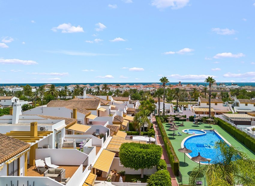 Herverkoop - Villa - Torre de la Horadada - Pueblo Latino