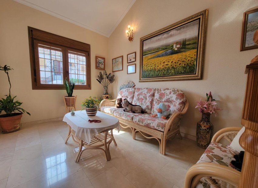 Herverkoop - Villa - Torrevieia - Aguas Nuevas