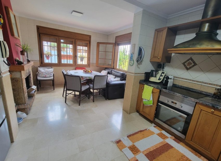 Herverkoop - Villa - Torrevieia - Aguas Nuevas