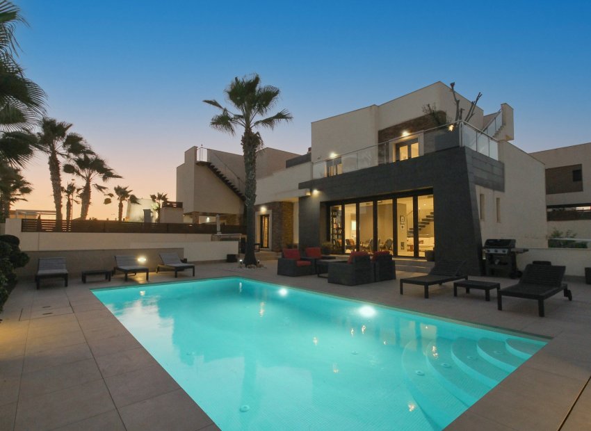 Herverkoop - Villa - Torrevieia - Aguas Nuevas