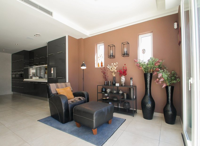 Herverkoop - Villa - Torrevieia - Aguas Nuevas