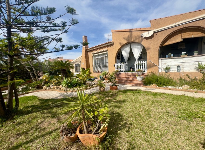 Herverkoop - Villa - Torrevieia - Aguas Nuevas