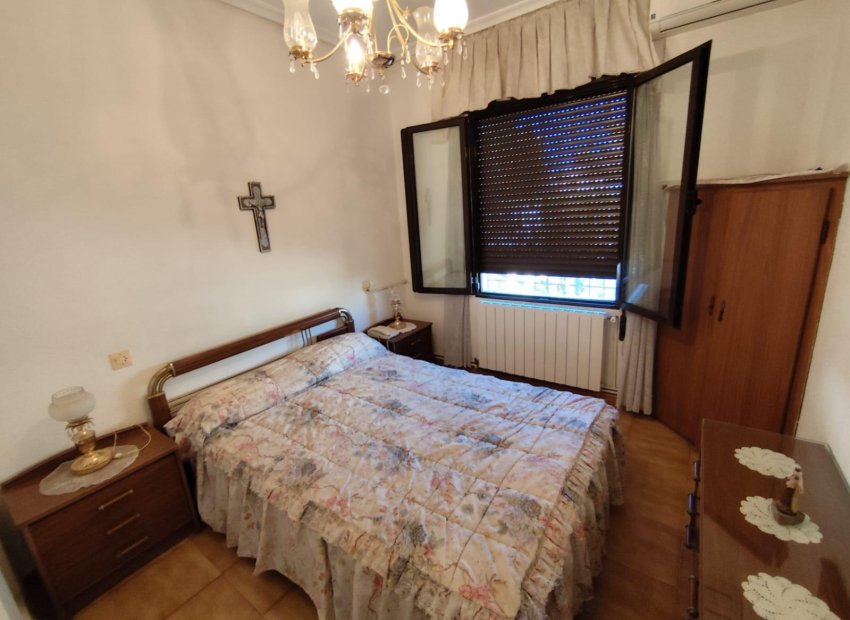 Herverkoop - Villa - Torrevieia - Center