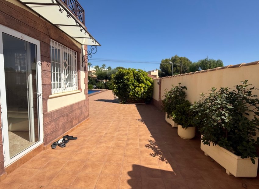 Herverkoop - Villa - Torrevieia - Costa Blanca