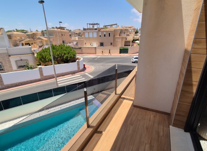 Herverkoop - Villa - Torrevieia - Costa Blanca