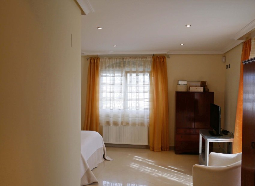 Herverkoop - Villa - Torrevieia - El Chaparral