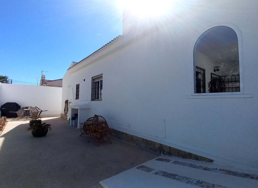 Herverkoop - Villa - Torrevieia - La Siesta
