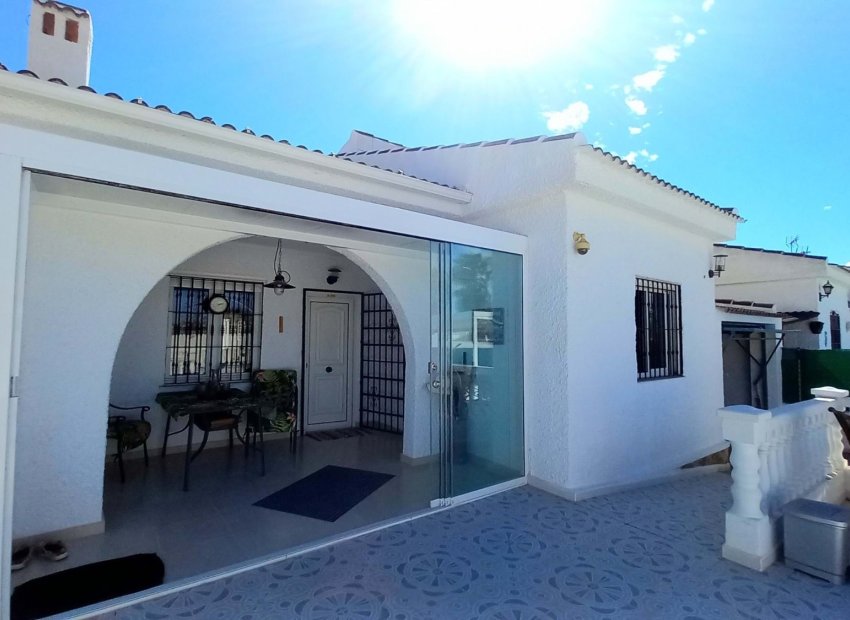Herverkoop - Villa - Torrevieia - La Siesta