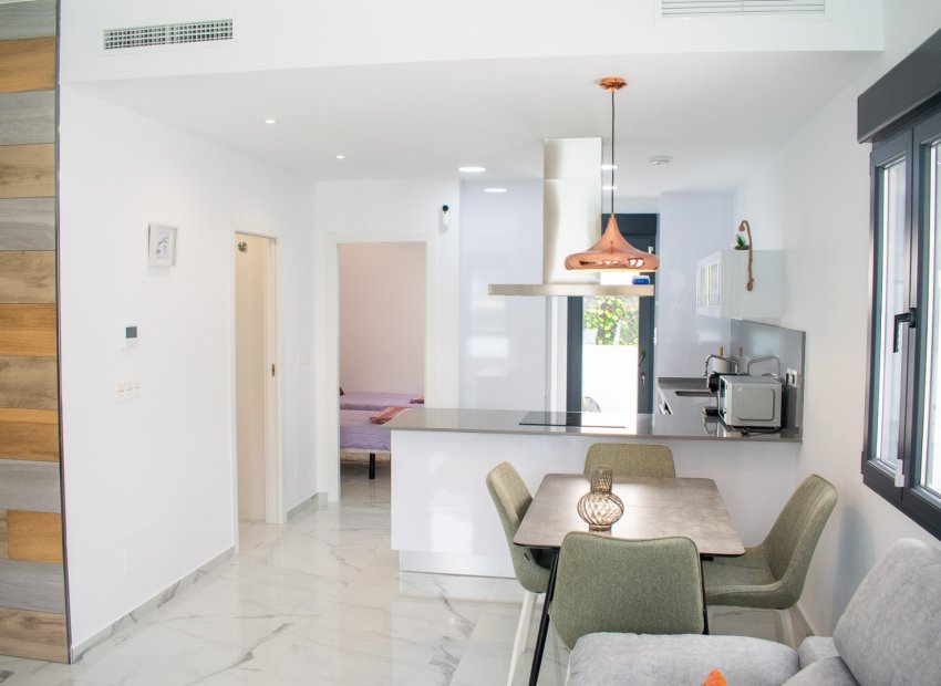 Herverkoop - Villa - Torrevieia - La Siesta