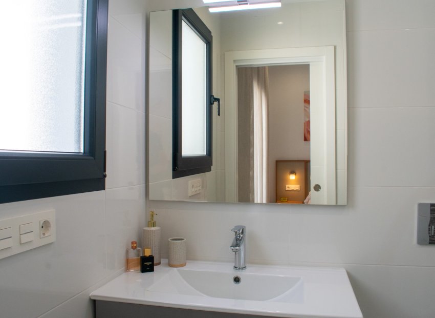 Herverkoop - Villa - Torrevieia - La Siesta