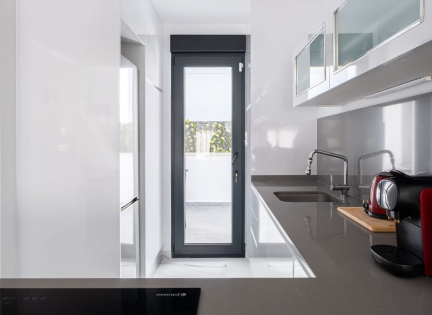 Herverkoop - Villa - Torrevieia - La Siesta