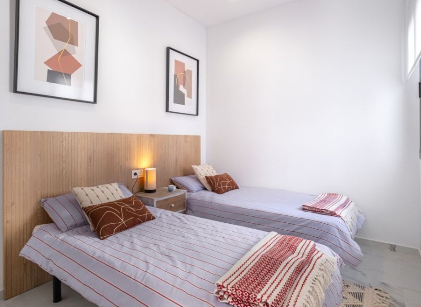 Herverkoop - Villa - Torrevieia - La Siesta