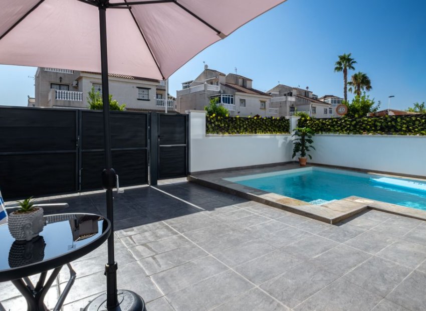 Herverkoop - Villa - Torrevieia - La Siesta