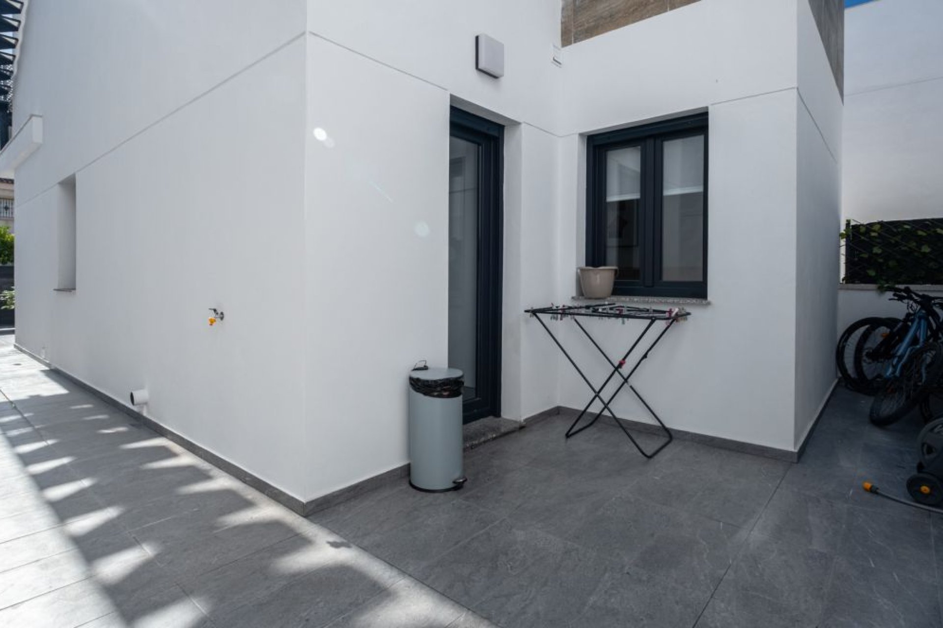 Herverkoop - Villa - Torrevieia - La Siesta