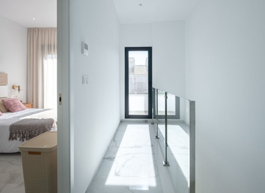 Herverkoop - Villa - Torrevieia - La Siesta