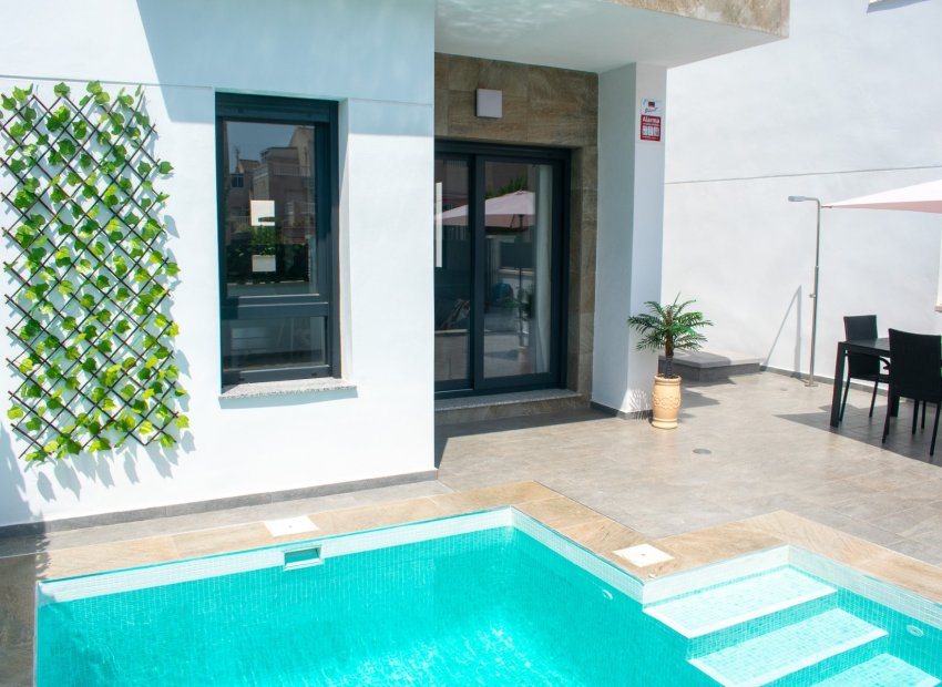 Herverkoop - Villa - Torrevieia - La Siesta