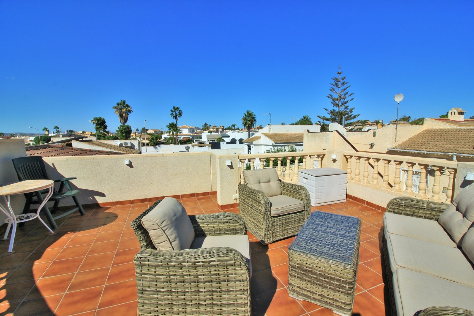 Herverkoop - Villa - Torrevieia - La Siesta