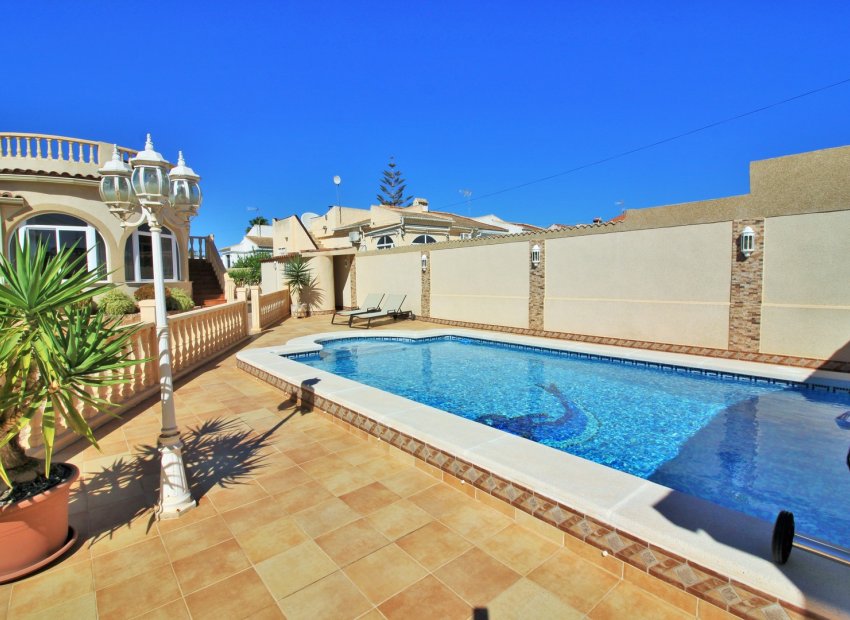 Herverkoop - Villa - Torrevieia - La Siesta