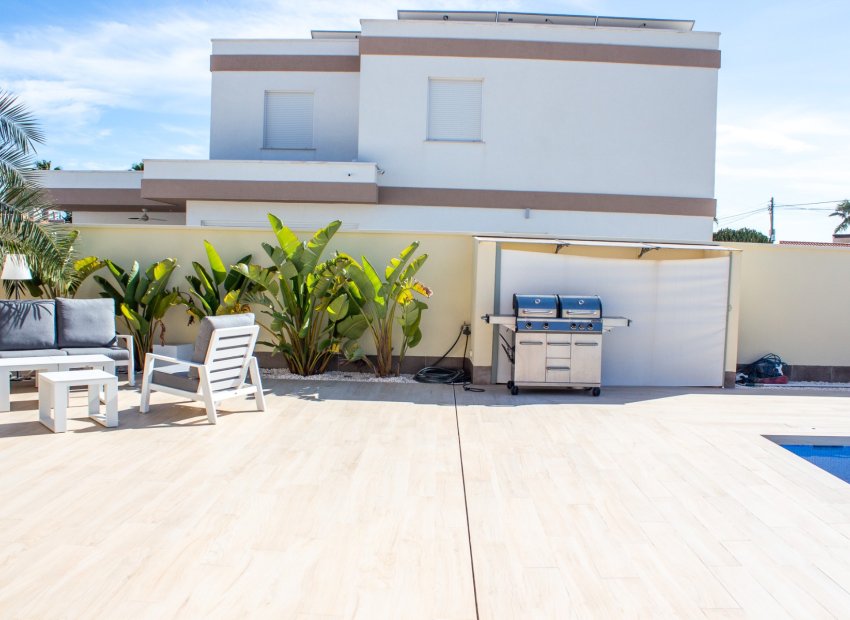 Herverkoop - Villa - Torrevieia - La Siesta