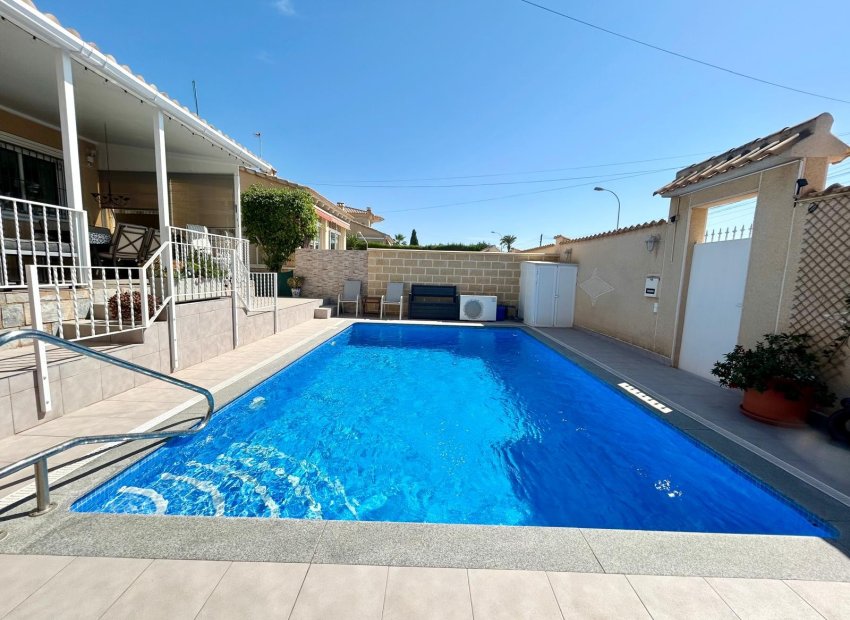 Herverkoop - Villa - Torrevieia - La Siesta