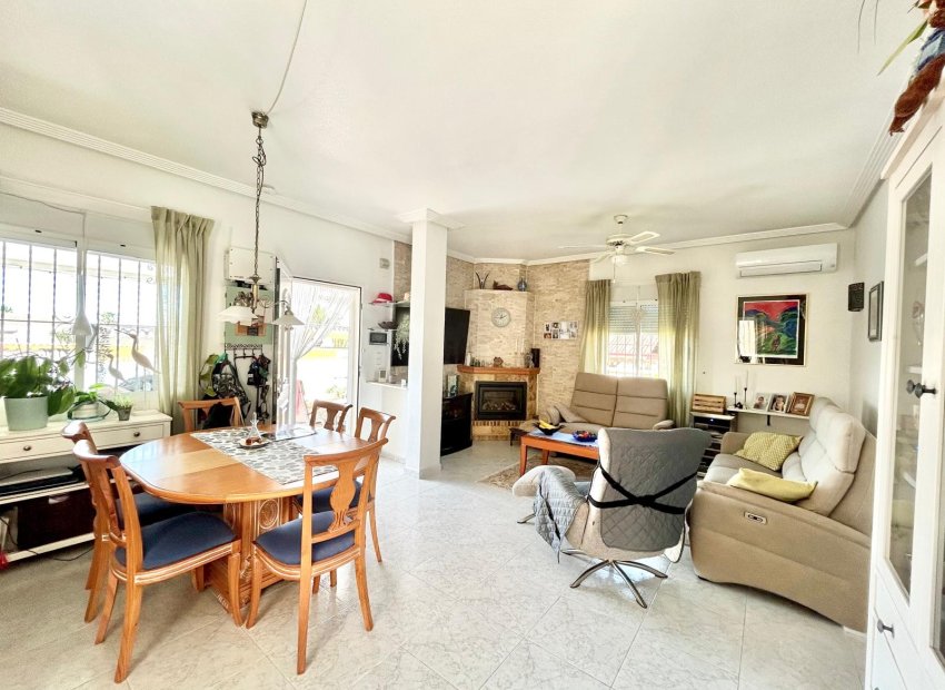 Herverkoop - Villa - Torrevieia - La Siesta