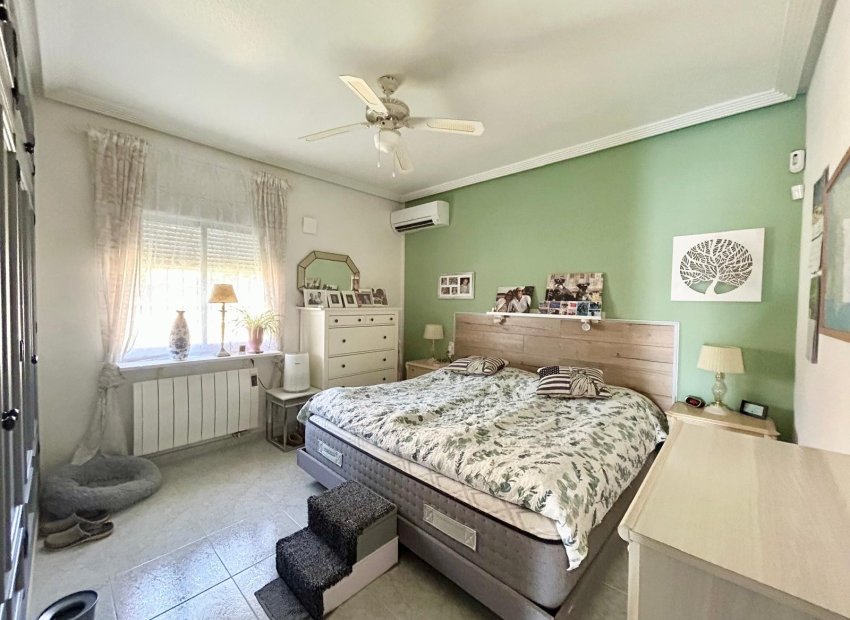 Herverkoop - Villa - Torrevieia - La Siesta