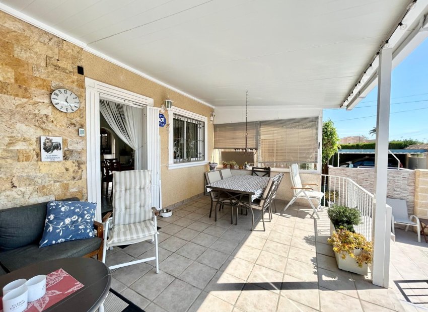 Herverkoop - Villa - Torrevieia - La Siesta