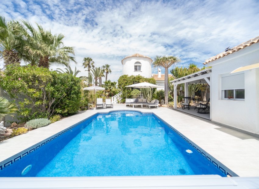 Herverkoop - Villa - Torrevieia - La Siesta