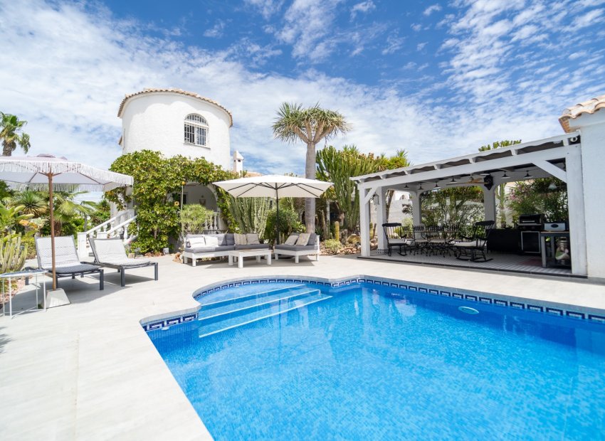 Herverkoop - Villa - Torrevieia - La Siesta