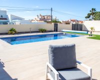 Herverkoop - Villa - Torrevieia - La Siesta