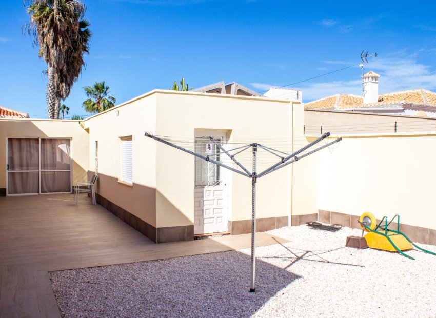 Herverkoop - Villa - Torrevieia - La Siesta