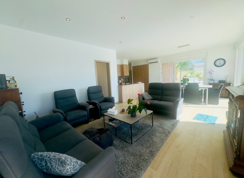 Herverkoop - Villa - Torrevieia - La Siesta