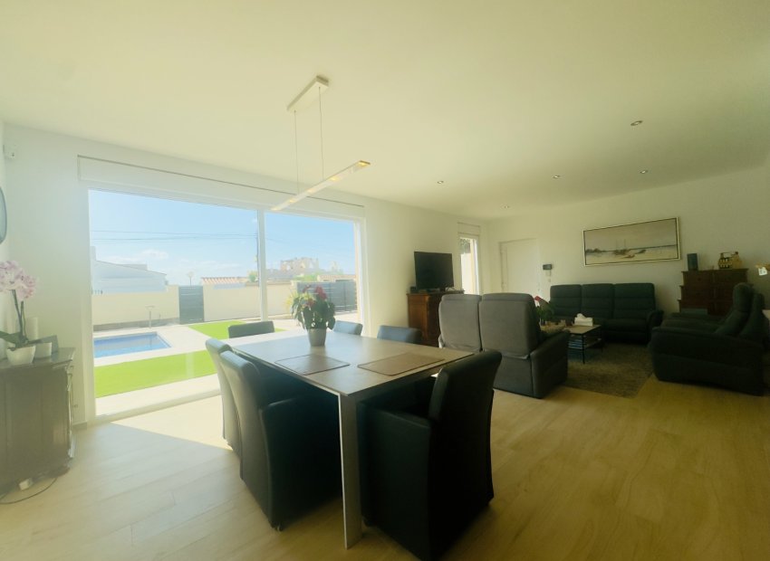 Herverkoop - Villa - Torrevieia - La Siesta
